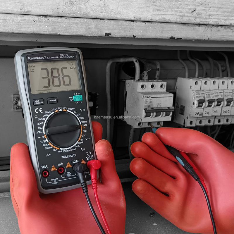 Teste de tensão AC multimétrico inteligente para medir a gama de capacitanças 20nF/200nF/2uF/20uF/200uF/2000uF e a corrente AC máxima 10A
